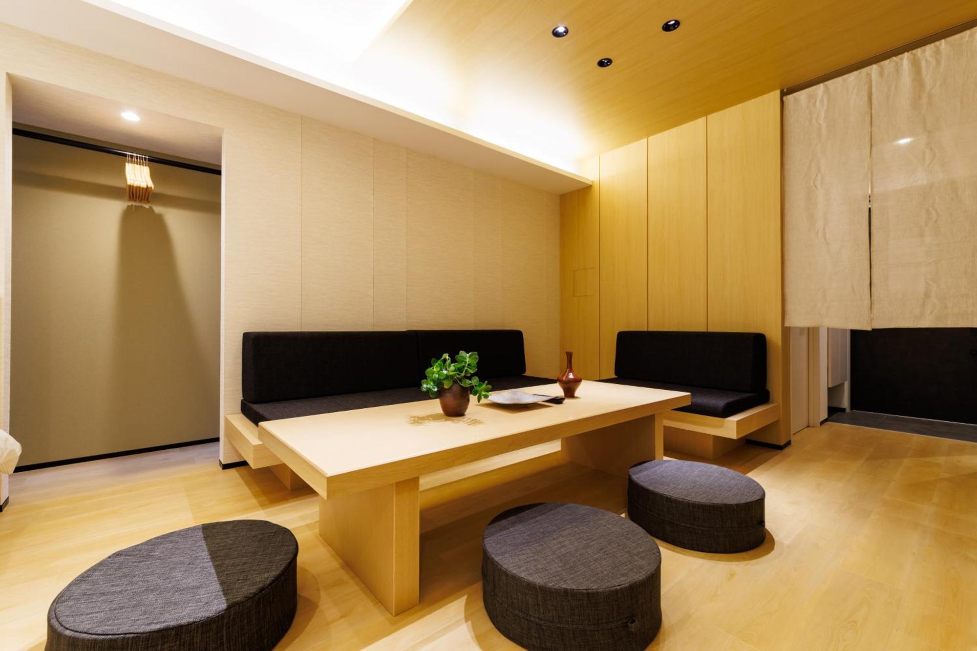 Comforts81 Shinsaibashi Osaka Phòng bức ảnh